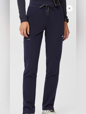 Figs Yola high rise slim scrub pants